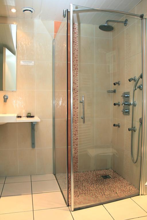 Logis Hotel Restaurant Spa Beau Site Luxeuil-les-Bains Kültér fotó
