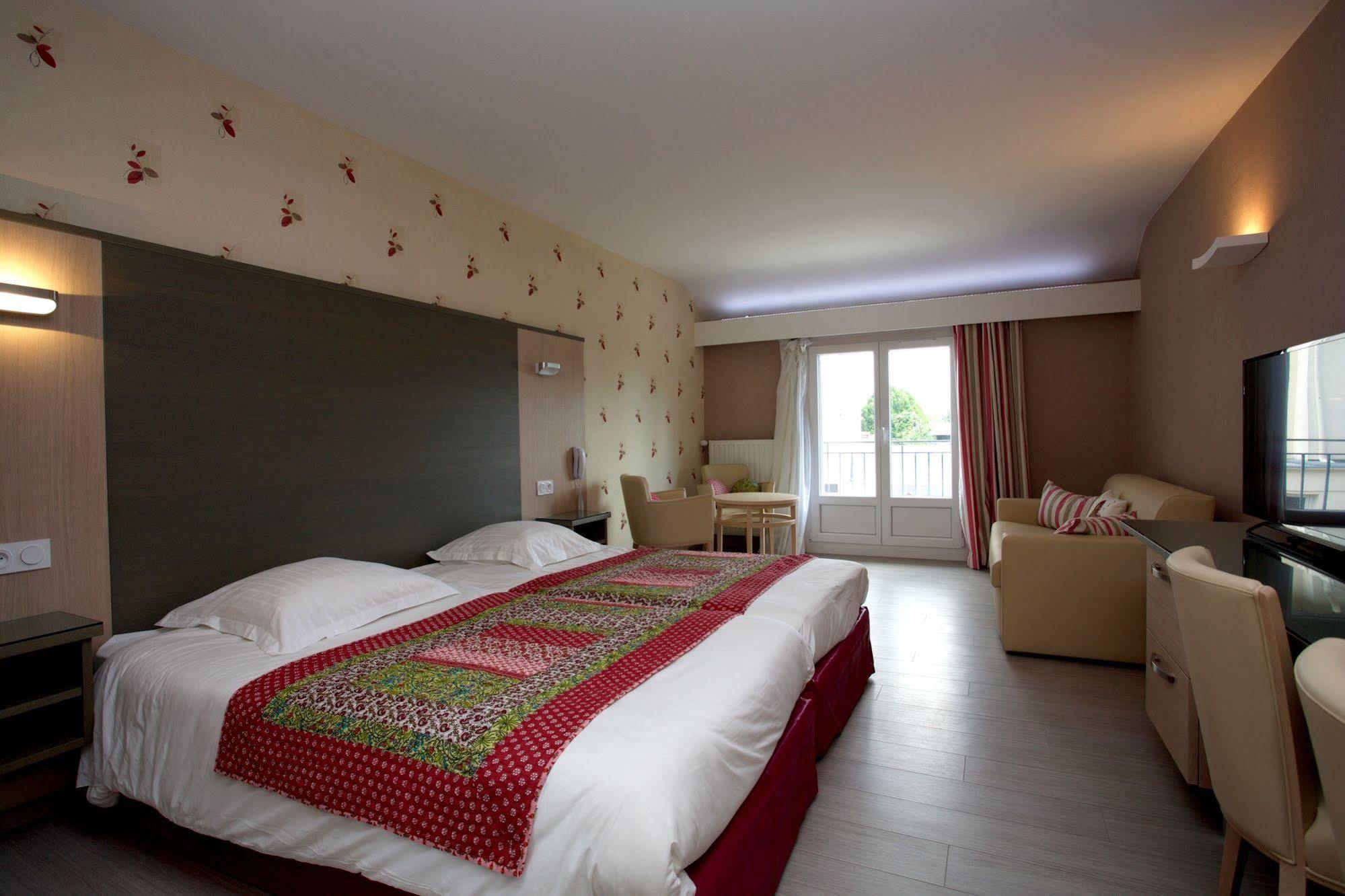 Logis Hotel Restaurant Spa Beau Site Luxeuil-les-Bains Kültér fotó