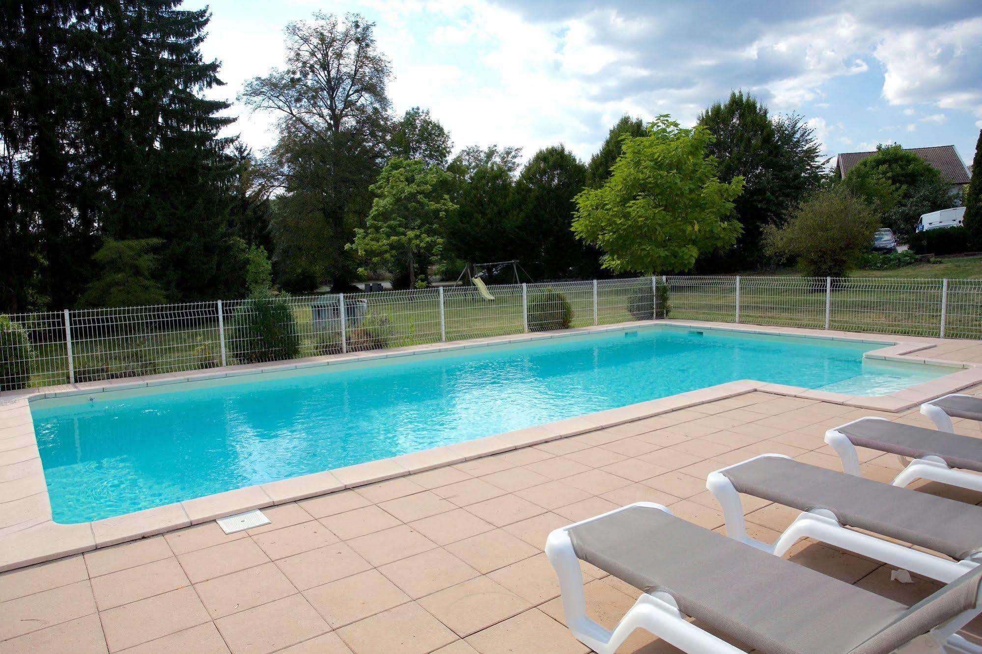 Logis Hotel Restaurant Spa Beau Site Luxeuil-les-Bains Kültér fotó