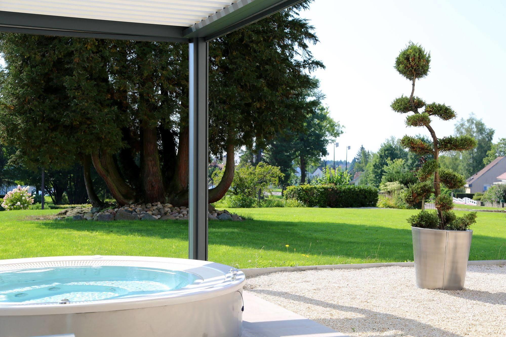 Logis Hotel Restaurant Spa Beau Site Luxeuil-les-Bains Kültér fotó